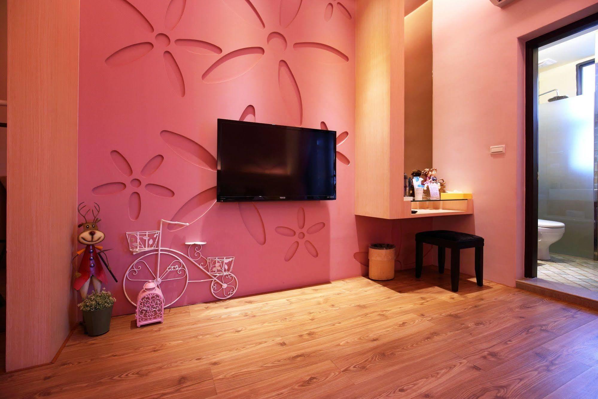 Queen Love Homestay Kota Hualien Bagian luar foto